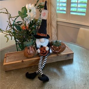HALLOW HOME HALLOWEEN ORANGE/BLACK/FUR POSEABLE GNOME